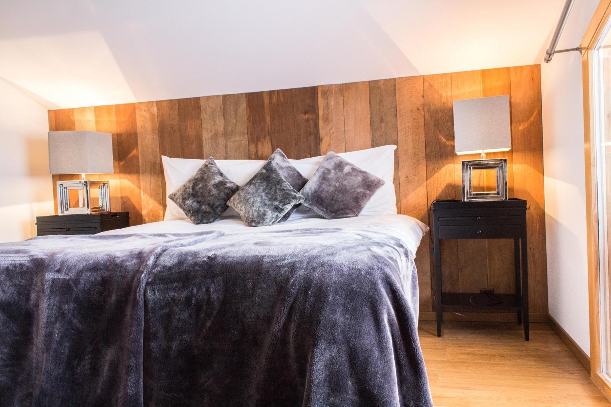 Crans Luxury Lodges Room photo